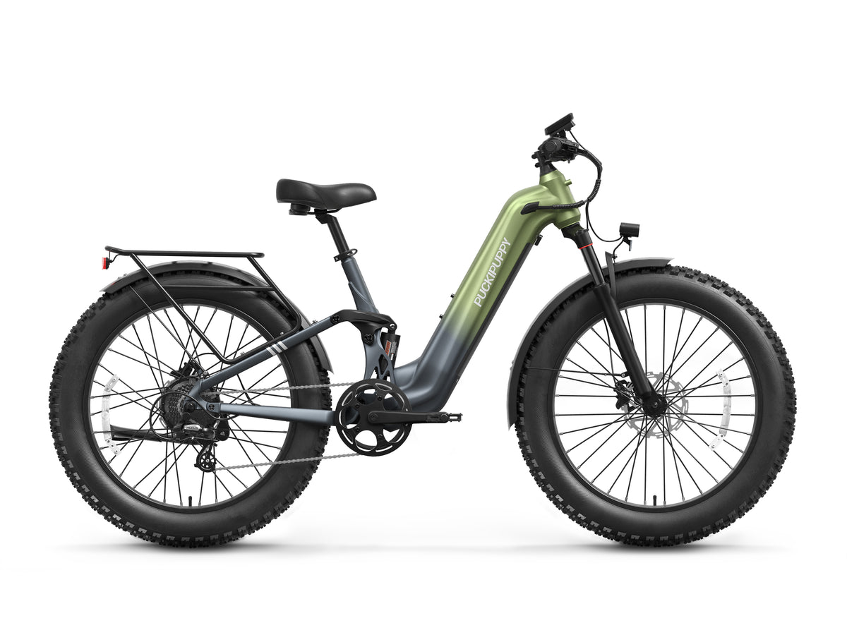 A panoramic view of the grey-green Labrador Pro ST.
